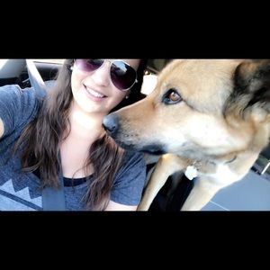 Meet your Posher, Taralynn